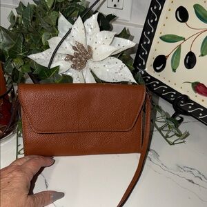 Universal Thread women's wallet purse crossbody bag in a cognac